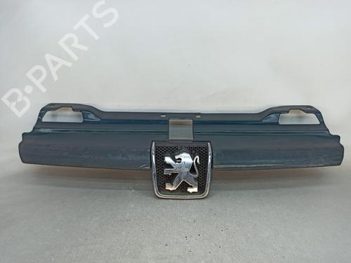 Grille PEUGEOT 406 (8B) 1.9 TD 9616258477