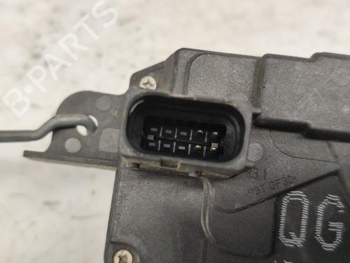 Serrure avant droite OPEL ASTRA H (A04) 1.4 (L48) | BP25598847C97 