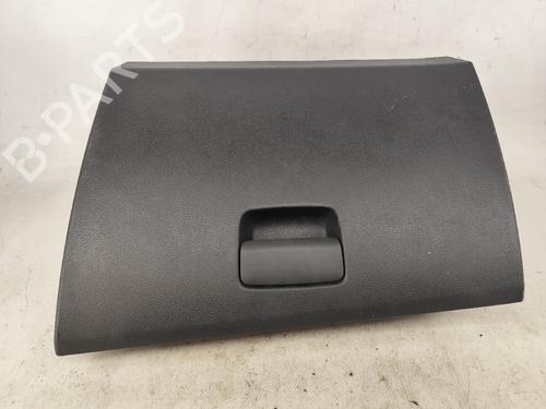 Used Glove box MERCEDES-BENZ CLA Coupe (C117) CLA 200 CDI / d (117.308) (136 hp) 25725952