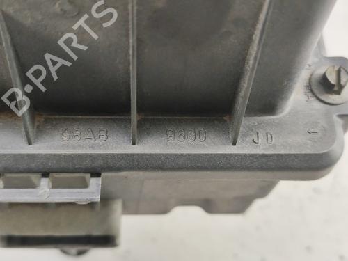 Air filter box FORD FOCUS I Turnier (DNW) 1.6 16V | BP25792923M87