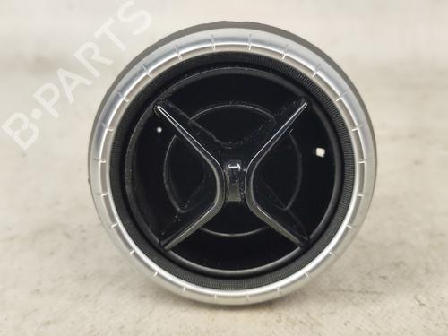 Used Air vent MERCEDES-BENZ CLA Coupe (C117) CLA 200 CDI / d (117.308) (136 hp) 25809877