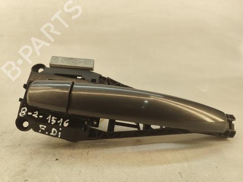 Używane Klamka zewnętrzna drzwi przednich prawych OPEL CORSA E (X15) 1.4 (08, 68) (90 hp) 25881620