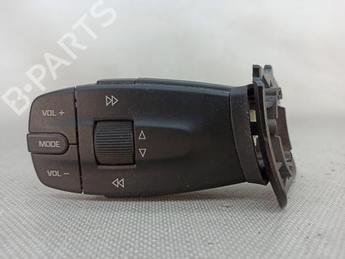 Used Switch SEAT IBIZA IV (6J5, 6P1) 1.2 TDI (75 hp) 25922441