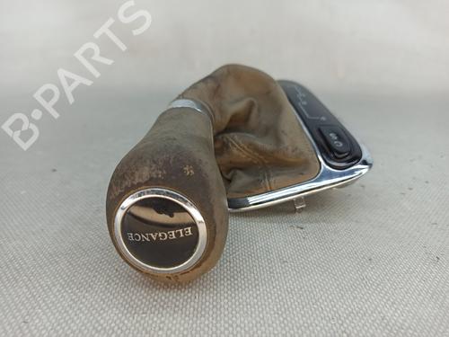 Shift knob MERCEDES-BENZ C-CLASS (W203) C 200 Kompressor (203.042) A2032672011