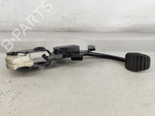 Pedal RENAULT LAGUNA I (B56_, 556_) 1.8 (B56A/B) 4793K665