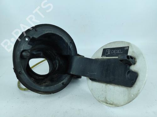 Fuel flap VOLVO V40 Hatchback (525) D2 | BP26435765C131 