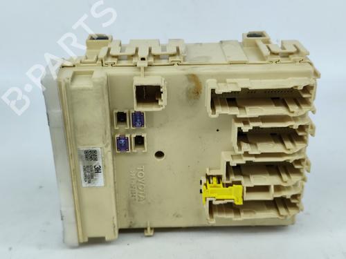 Fuse box TOYOTA AURIS (_E18_) 1.4 D-4D (NDE180_, NDE180R) 8922102480