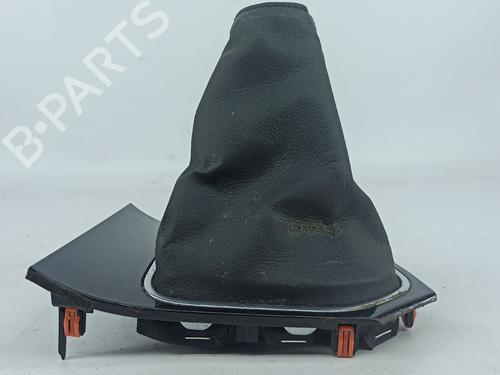 Shift knob TOYOTA AURIS (_E18_) 1.4 D-4D (NDE180_, NDE180R) 5884302840
