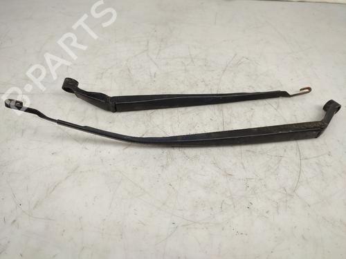 Front windshield wiper arm TOYOTA AURIS (_E18_) 1.4 D-4D (NDE180_, NDE180R) N/V