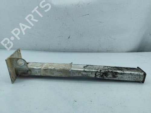 Used Front bumper reinforcement Front bumper reinforcement 26662497 26662497