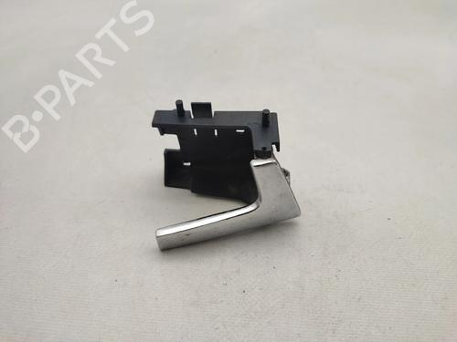 Used Front right interior door handle VW POLO (6N2) 1.4 TDI (75 hp) 25979468