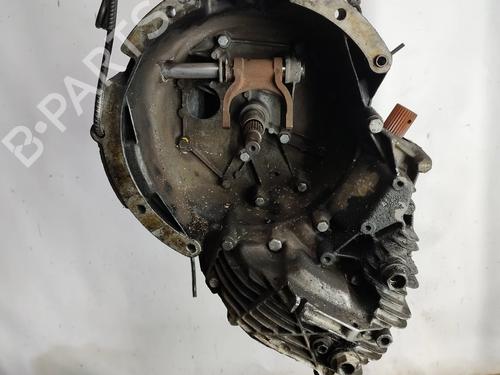 Used Gearbox RENAULT TRAFIC Van (T_, P_, V_) 2.5 D (75 hp) 27740462