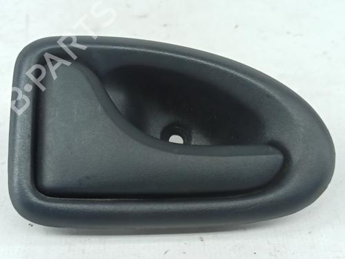 Maneta interior trasera izquierda RENAULT SCÉNIC I MPV (JA0/1_, FA0_) 1.4 16V (JA0D, JA1H, Ja0W, JA10) 7700830078