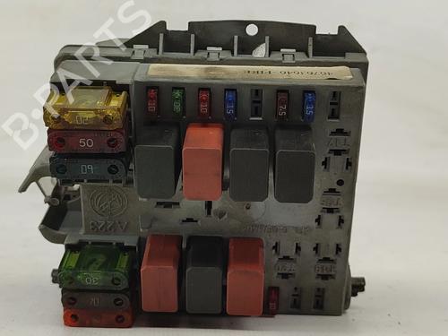 Fuse box FIAT PUNTO (188_) 1.2 16V 80 (188.233, .235, .253, .255, .333, .353, .639,... 46763646