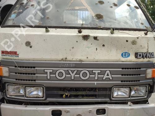 Used Grille TOYOTA DYNA 200 Platform/Chassis 3.0 D (BU6_, BU76, BU84) (102 hp) 27742736