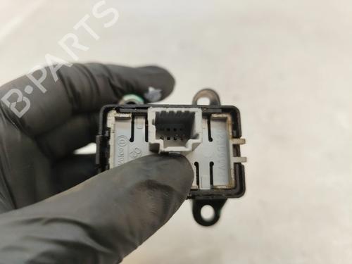 Switch RENAULT LAGUNA III (BT0/1) 2.0 dCi (BT01, BT08, BT09, BT0E, BT0K, BT12, BT1C, BT1D,... | BP27743203I30