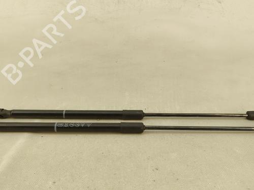 Siłownik klapy tylnej / bagażnika VW TAIGO (CS1) 1.0 TSI 2G7827550A