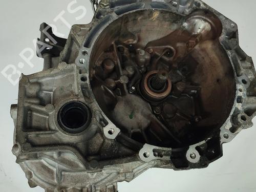 Gearbox TOYOTA AURIS (_E18_) 1.4 D-4D (NDE180_, NDE180R) 3311102050