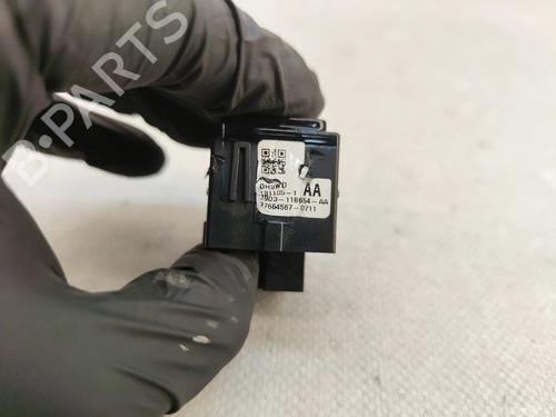 Switch JAGUAR I-PACE (X590) EV400 AWD | BP27990371I30 