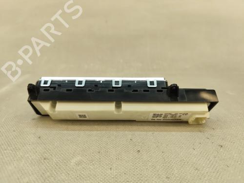 Switch JAGUAR I-PACE (X590) EV400 AWD | BP27990373I30 