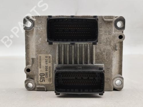 Używane Sterownik / Moduł silnika FIAT PUNTO (188_) 1.2 16V 80 (188.233, .235, .253, .255, .333, .353, .639,... (80 hp) 28043875