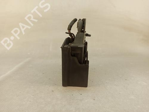 Fuse box OPEL ZAFIRA A MPV (T98) 1.6 16V (F75) | BP26922999E1