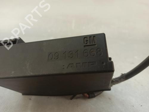 Fuse box OPEL ZAFIRA A MPV (T98) 1.6 16V (F75) | BP26922999E1