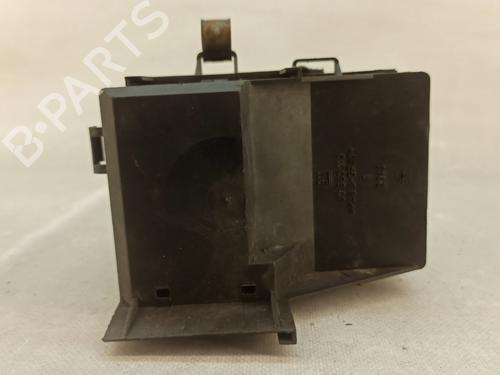 Skrzynka bezpieczników OPEL ZAFIRA A MPV (T98) 1.6 16V (F75) | BP26923000E1