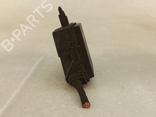 Fuse box RENAULT LAGUNA III Grandtour (KT0/1) 2.0 dCi (KT01, KT08, KT09, KT0K, KT12, KT1D, KT1W) | BP27737741E1 