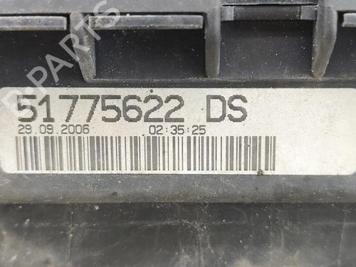 Fuse box FIAT GRANDE PUNTO (199_) 1.3 D Multijet (199.AXD11, 199.AXD1A, 199.AXD1B,... | BP28043935E1 