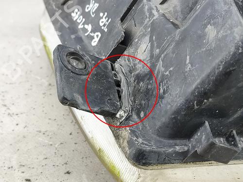 Right headlight VW POLO (6N2) 1.4 16V | BP25290694C29 
