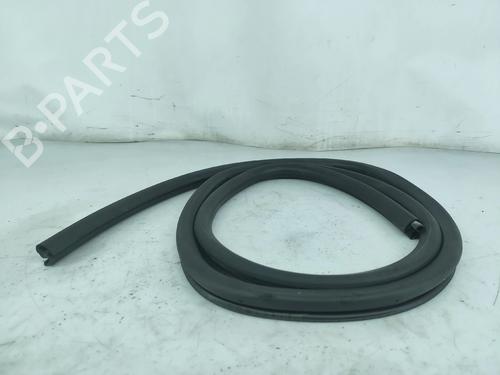 Rubber door seal VW GOLF VI Variant (AJ5) 1.6 TDI 1K5867911