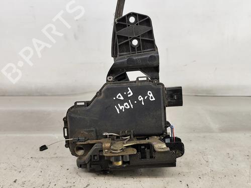 Høyre foran lås VW PASSAT B5 (3B2) 1.6 | BP25038903C97 