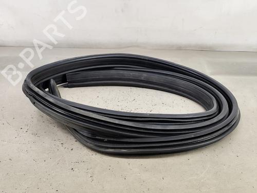 Rubber door seal VW JETTA II (19E, 1G2, 165) 1.8 N/V