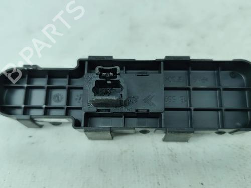 Interrupteur de vitre avant droite PEUGEOT 307 Break (3E) 1.6 16V | BP28043887I26 