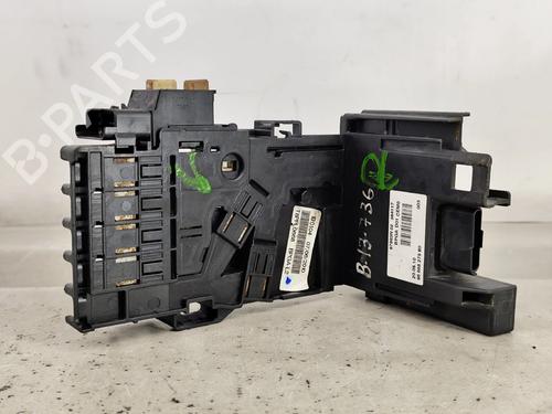 Fuse box PEUGEOT 5008 (0U_, 0E_) 1.6 HDi | BP28315681E1