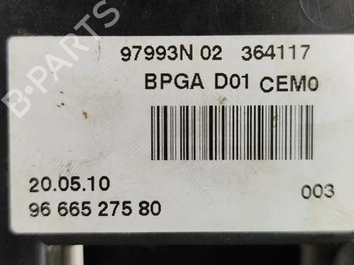 Fuse box PEUGEOT 5008 (0U_, 0E_) 1.6 HDi | BP28315681E1