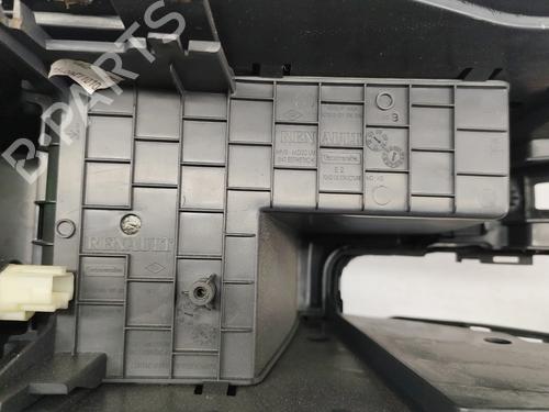 Midtkonsoll RENAULT MEGANE III Hatchback (BZ0/1_, B3_) 1.5 dCi (BZ09, BZ0D, BZ1W, BZ29, BZ14) | BP28426555I22 