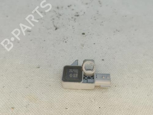 electronic-module-renault-megane-iii-hatchback-bz01_-b3_-2008-28426506 main image
