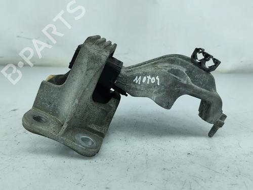 Used Engine mount RENAULT MEGANE III Hatchback (BZ0/1_, B3_) 1.5 dCi (BZ09, BZ0D, BZ1W, BZ29, BZ14) (110 hp) 28426558