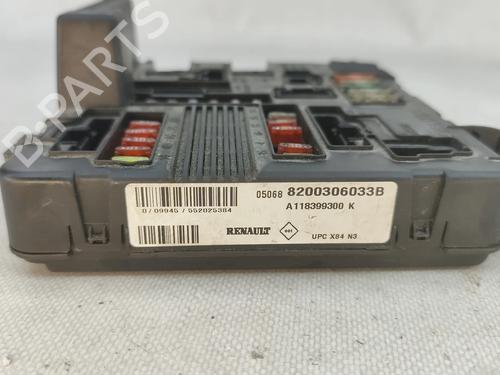 Fuse box RENAULT SCÉNIC III (JZ0/1_) 1.9 dCi (JZ0J, JZ1J, JZ1K, JZ1S) | BP28426602E1