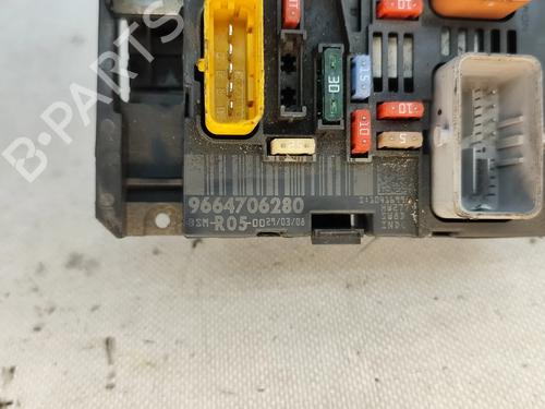 Zekeringkast PEUGEOT 308 I (4A_, 4C_) 1.6 HDi | BP28483251E1