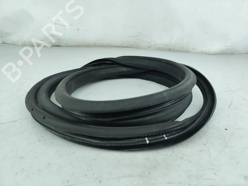 Rubber door seal MERCEDES-BENZ A-CLASS (W176) A 45 AMG 4-matic (176.052) | BP28571350C142 