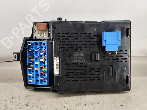 Boîte à Fusibles RENAULT SCÉNIC I MPV (JA0/1_, FA0_) 1.4 16V (JA0D, JA1H, Ja0W, JA10) | BP28590896E1 