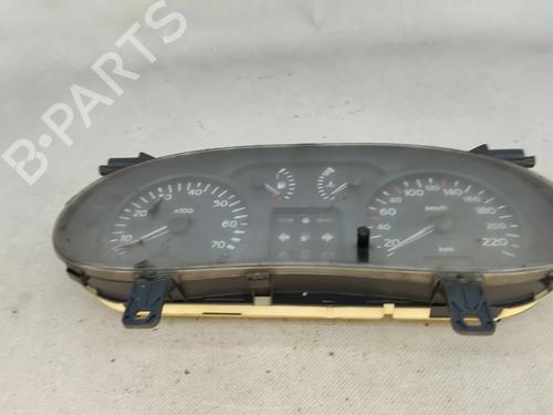 Cockpit RENAULT CLIO II Hatchback Van (SB0/1/2_) 1.5 dCi (SB07) (65 hp) 28600030