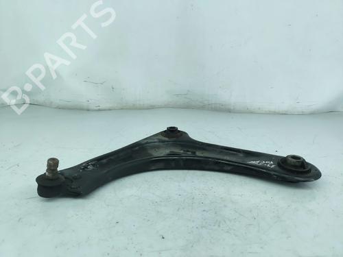 Venstre fortil bærearm PEUGEOT 208 I (CA_, CC_) 1.4 HDi (68 hp) 28609152