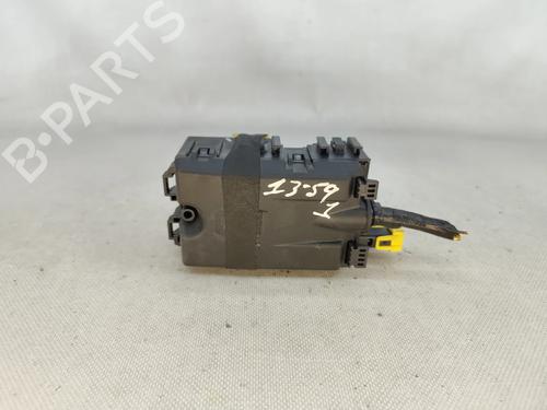 Caixa de fusíveis PEUGEOT 208 I (CA_, CC_) 1.4 HDi (68 hp) 28609058