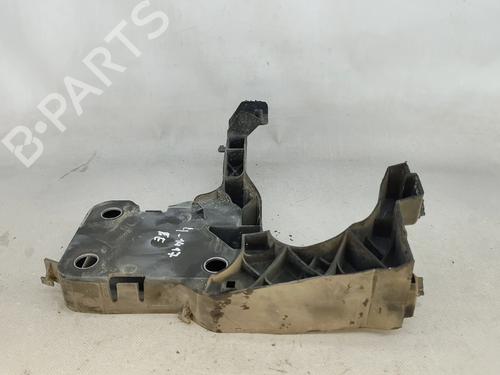 Front bumper bracket RENAULT MEGANE II Estate (KM0/1_) 1.5 dCi (KM02, KM13) 8200137495