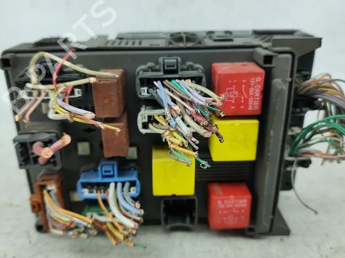 Used Fuse box RENAULT LAGUNA II Grandtour (KG0/1_) 1.9 dCi (KG0G) (120 hp) 28908270