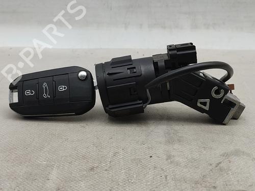 Used Ignition barrel OPEL CORSA F (P2JO) 1.2 (68) (101 hp) 28820019